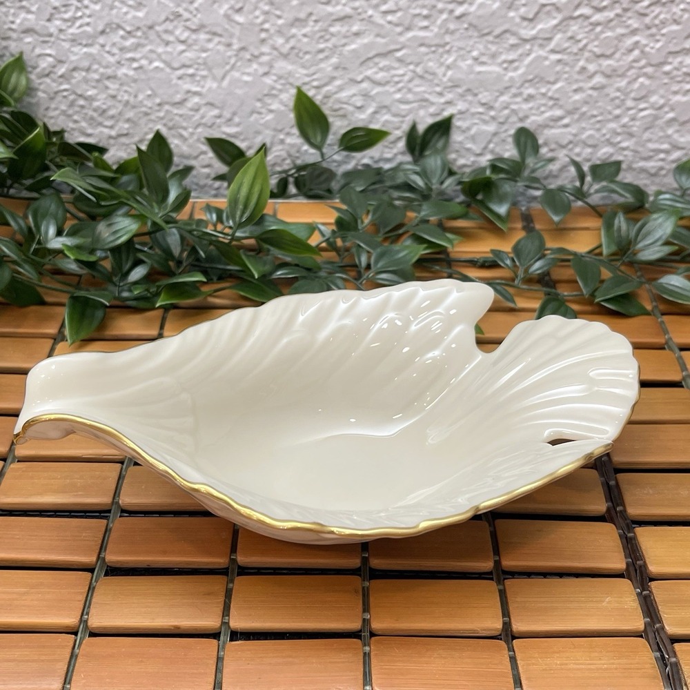 Vintage Lenox Beige Porcelain Dove Shaped Candy Nut Dish Bowl 24K Gold Trim USA